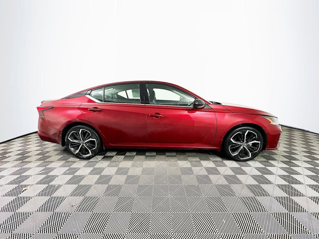 Certified 2023 Nissan Altima 2.5 SR image 12