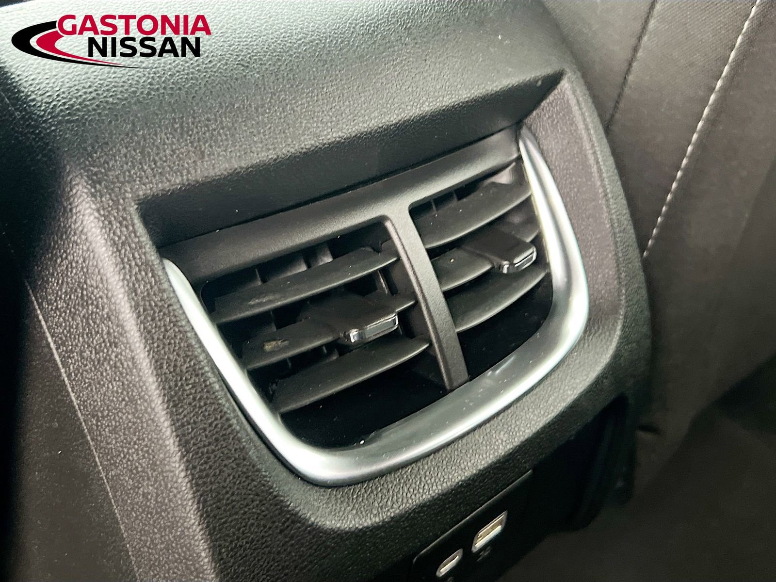 Used 2023 Chevrolet Blazer LT w/ Convenience Package image 35