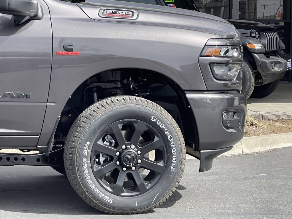 New 2026 RAM 2500 Big Horn AWD/4WD image 7