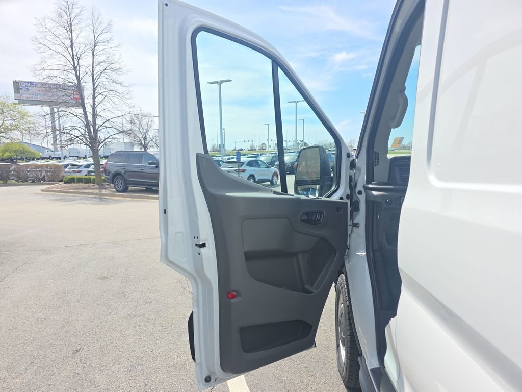 New 2025 Ford Transit 250 148 Medium Roof image 21
