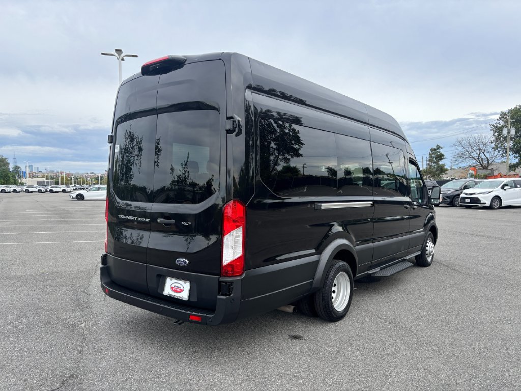 Used 2023 Ford Transit 350 XLT RWD image 37