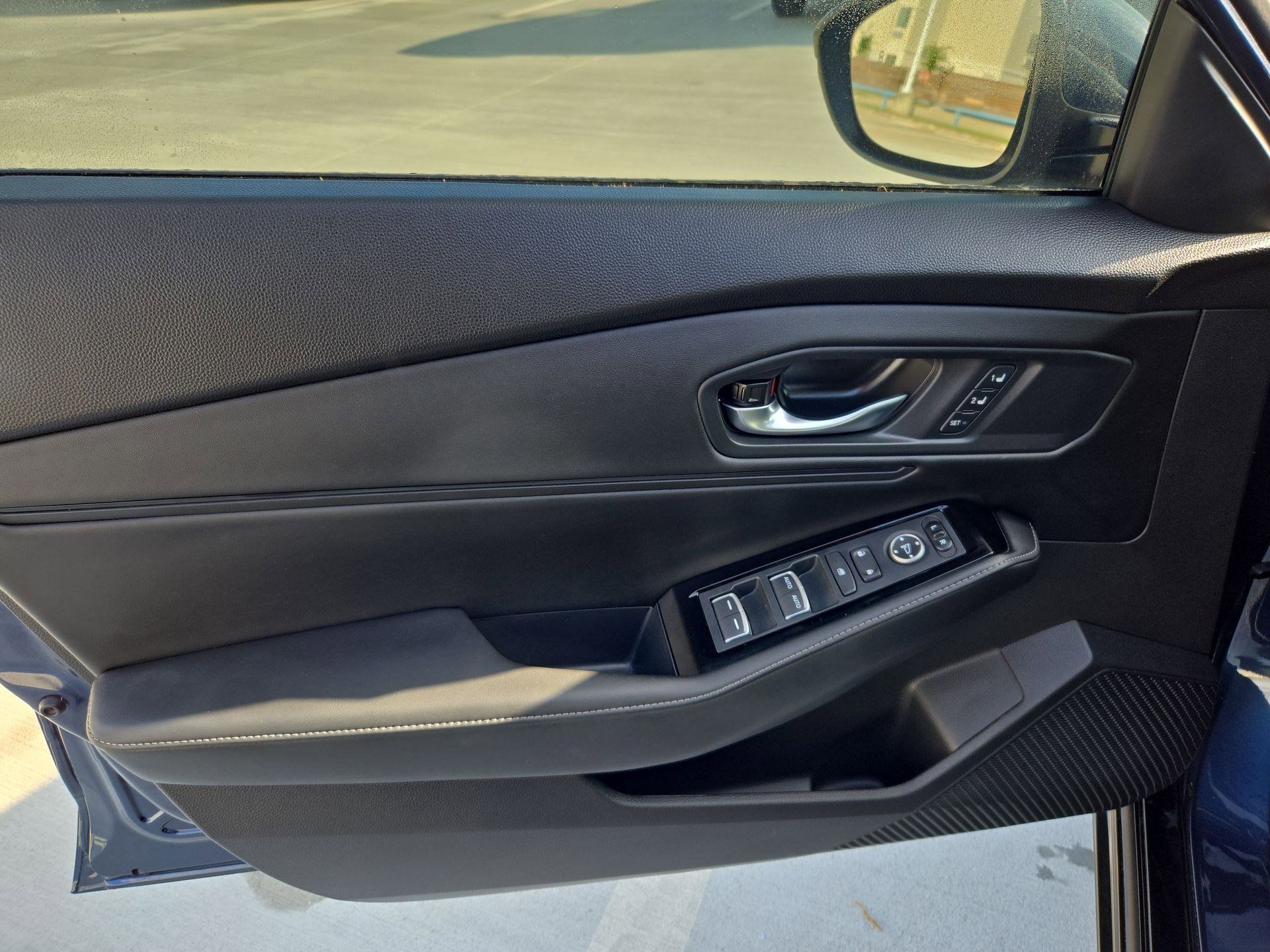 Used 2025 Honda Accord Touring image 13