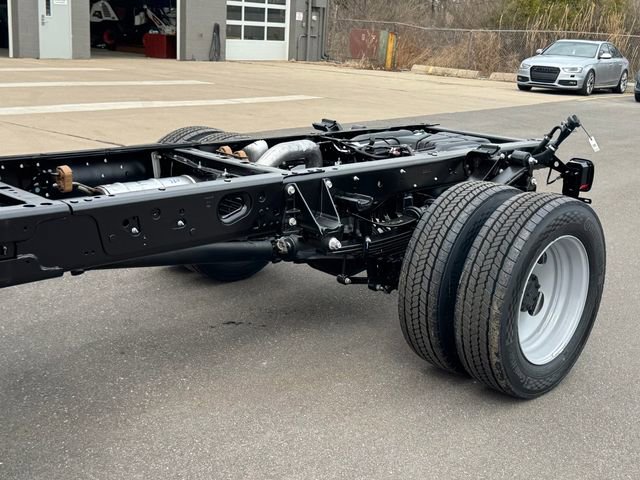 New 2026 Ford F550 4x4 Regular Cab Super Duty image 8