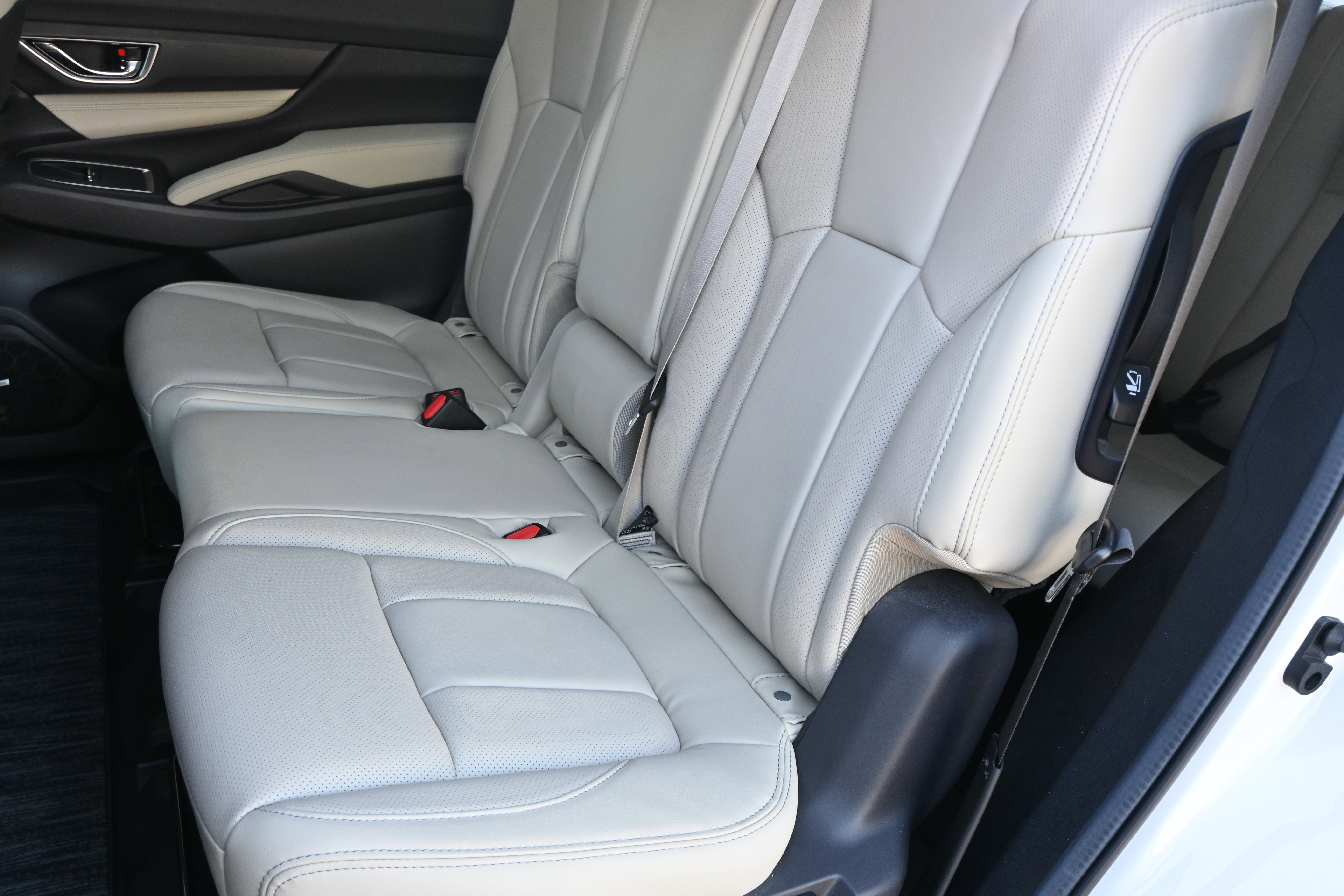 Used 2024 Subaru Ascent Limited w/ Technology Package image 31