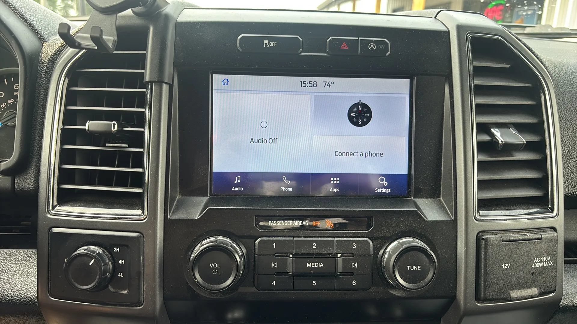 Used 2019 Ford F150 XLT w/ Equipment Group 302A Luxury AWD/4WD image 24