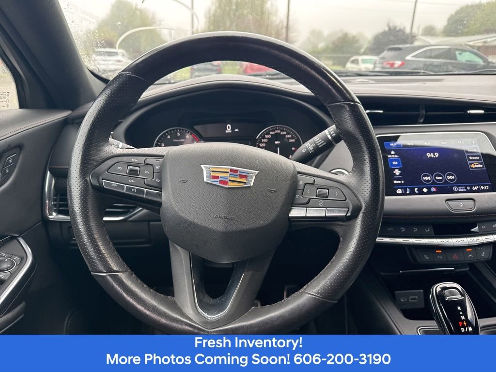 Used 2023 Cadillac XT4 Sport image 11