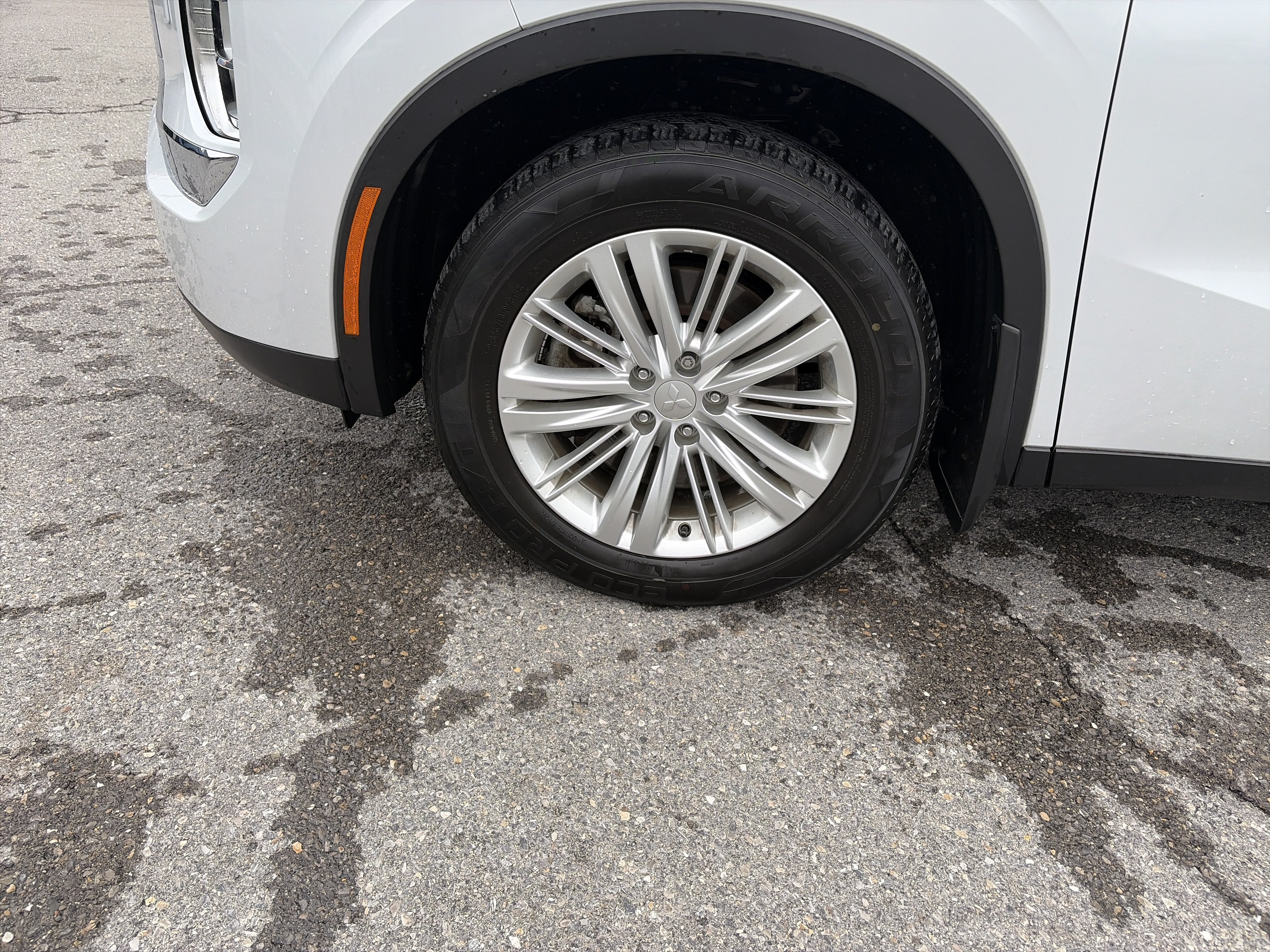 Used 2022 Mitsubishi Outlander ES AWD/4WD image 11