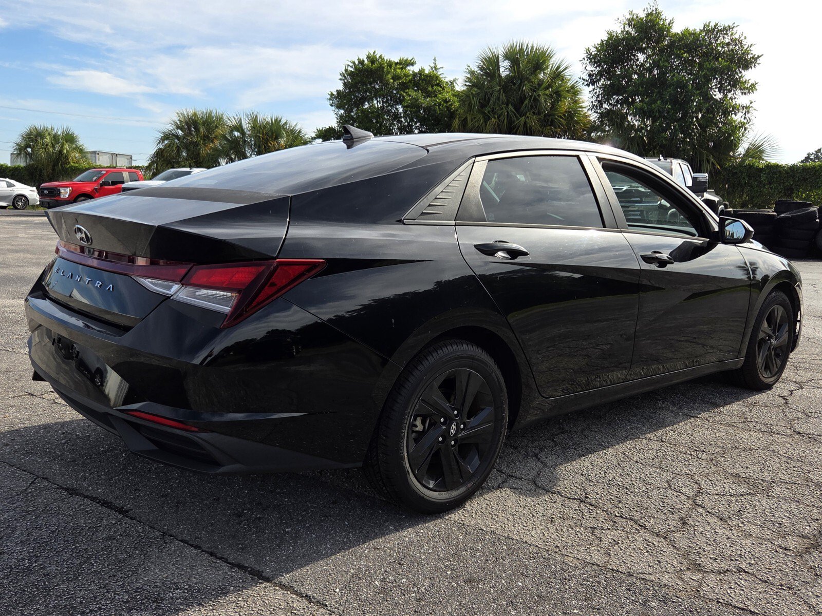 Used 2021 Hyundai Elantra SEL FWD image 5