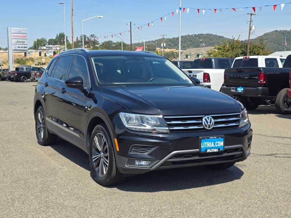 Used 2018 Volkswagen Tiguan SEL AWD/4WD image 7