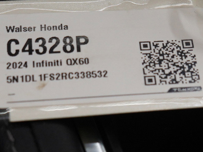 Used 2024 INFINITI QX60 Luxe image 35