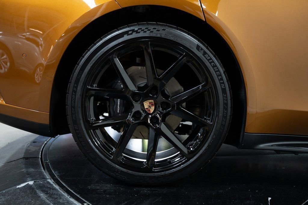 Certified 2024 Porsche Panamera image 23