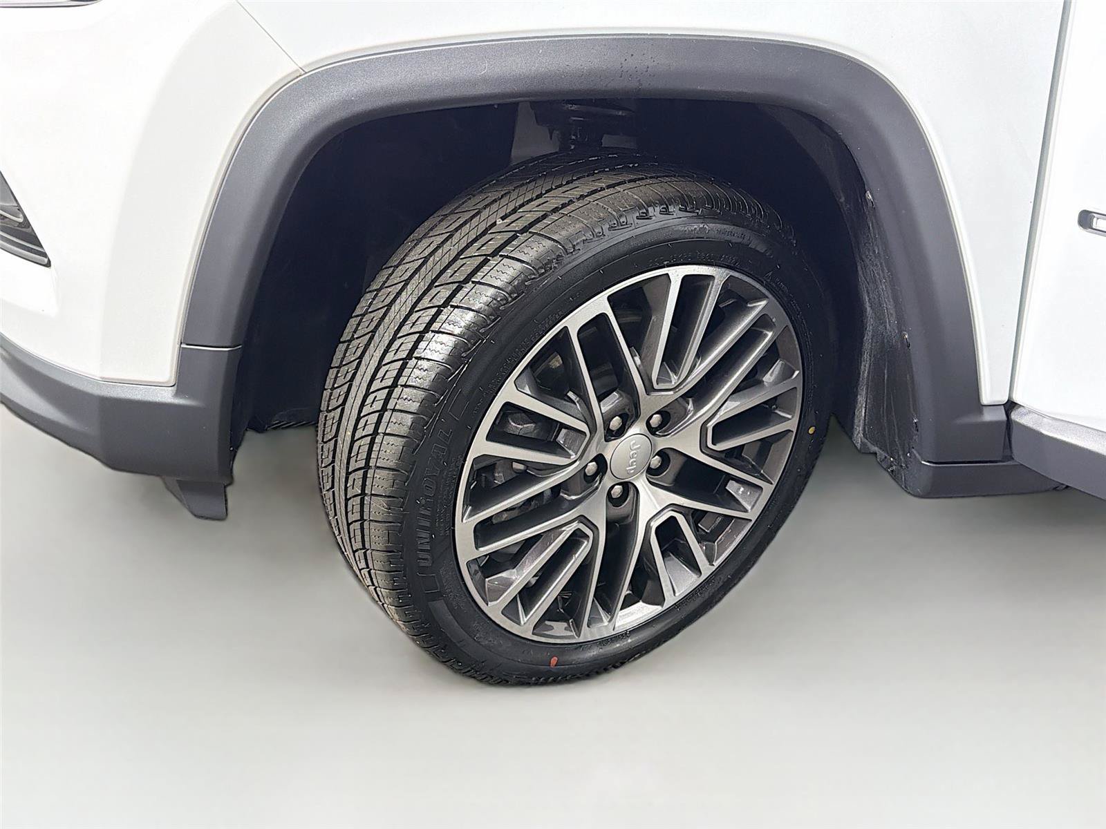 Used 2023 Jeep Compass Limited w/ Elite Group AWD/4WD image 37