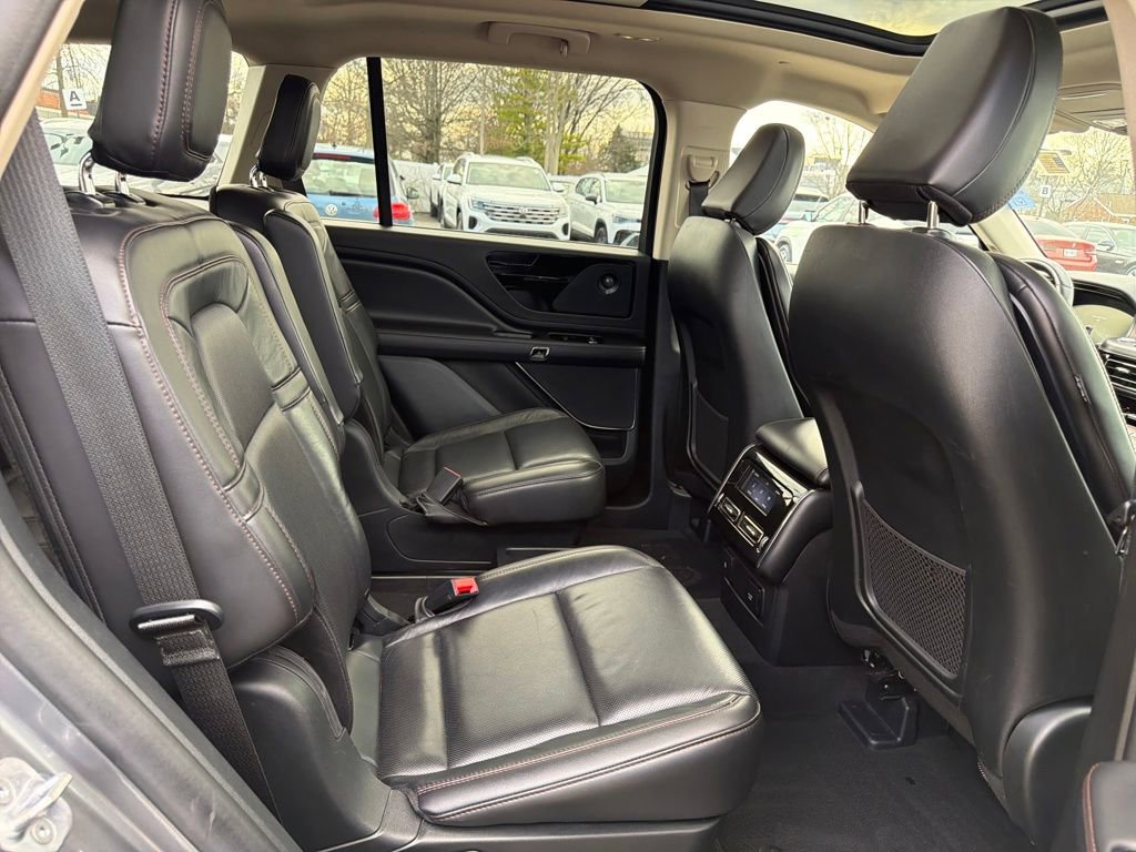 Used 2023 Lincoln Aviator Reserve image 36