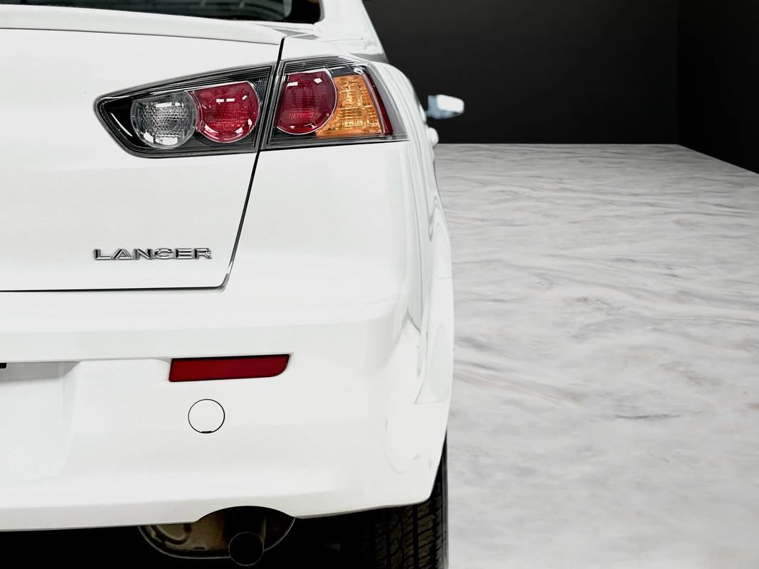 Used 2017 Mitsubishi Lancer ES FWD image 15