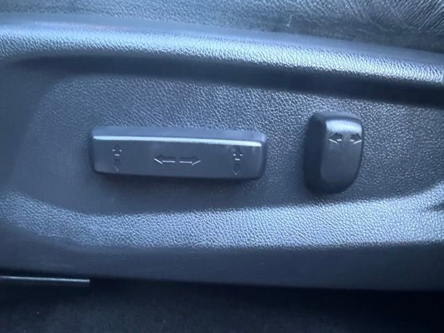 Used 2019 Honda HR-V Touring image 17