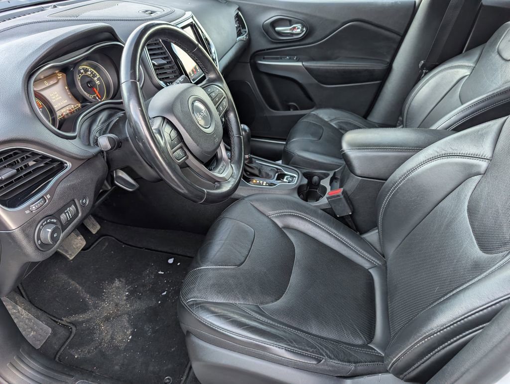 Used 2021 Jeep Cherokee Limited image 11