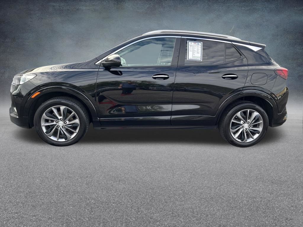 Used 2023 Buick Encore GX Select w/ Sport Touring Package AWD/4WD image 2