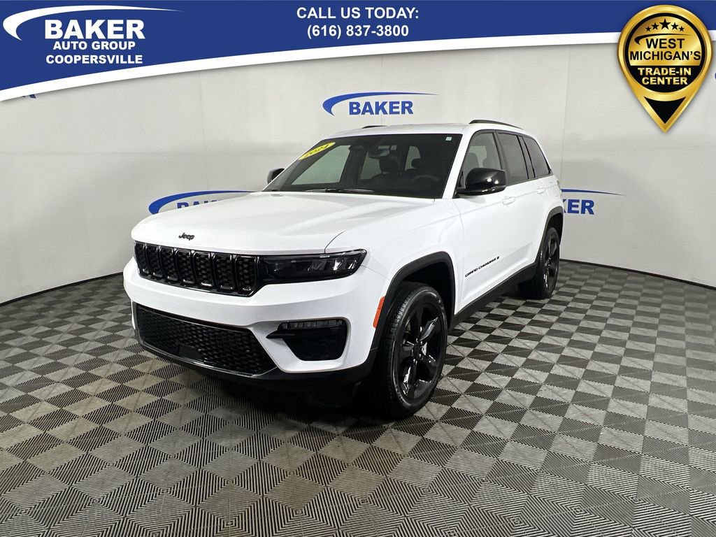 Used 2024 Jeep Grand Cherokee Limited w/ Black Appearance Package image 5