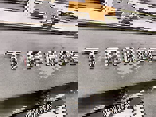 Used 2023 Chevrolet Tahoe LT w/ Luxury Package AWD/4WD image 8