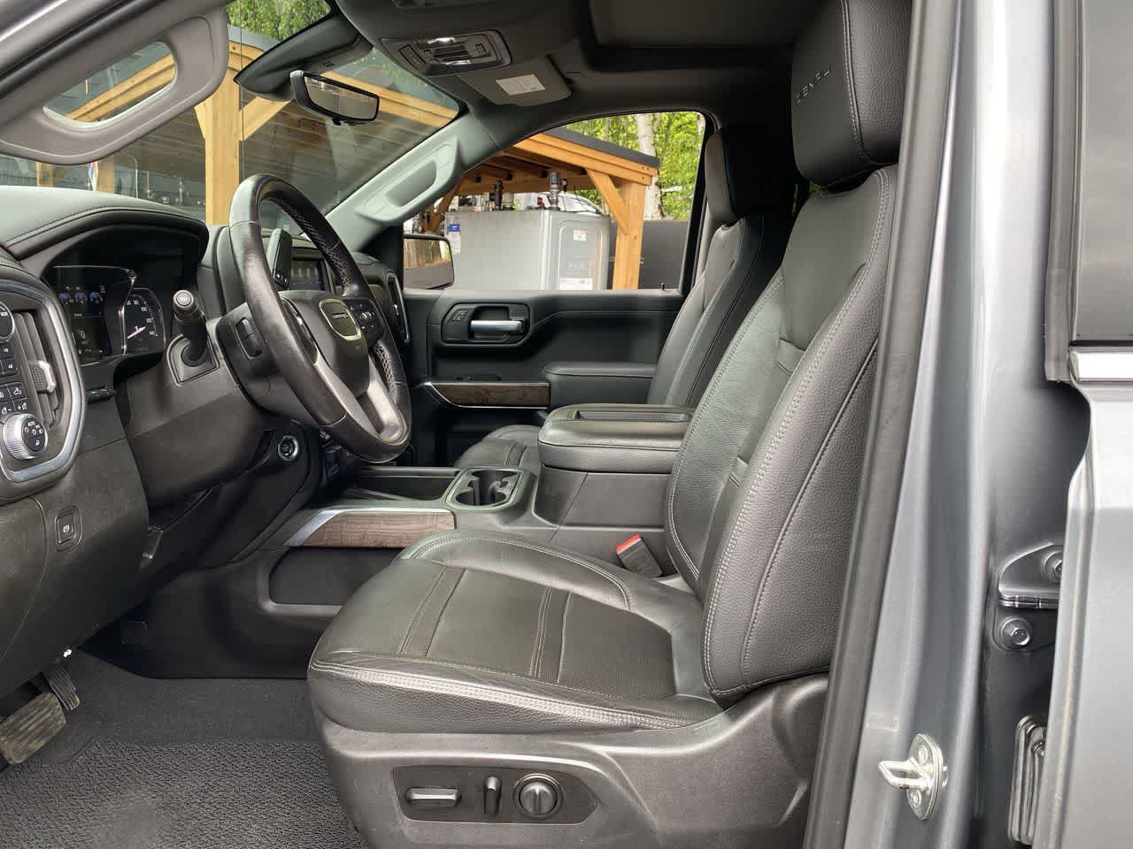 Used 2021 GMC Sierra 1500 Denali w/ Denali Ultimate Package AWD/4WD image 13