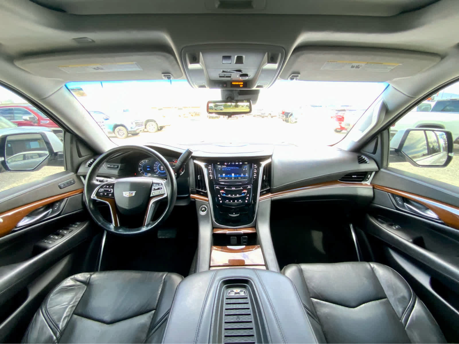 Used 2020 Cadillac Escalade ESV Luxury AWD/4WD image 31