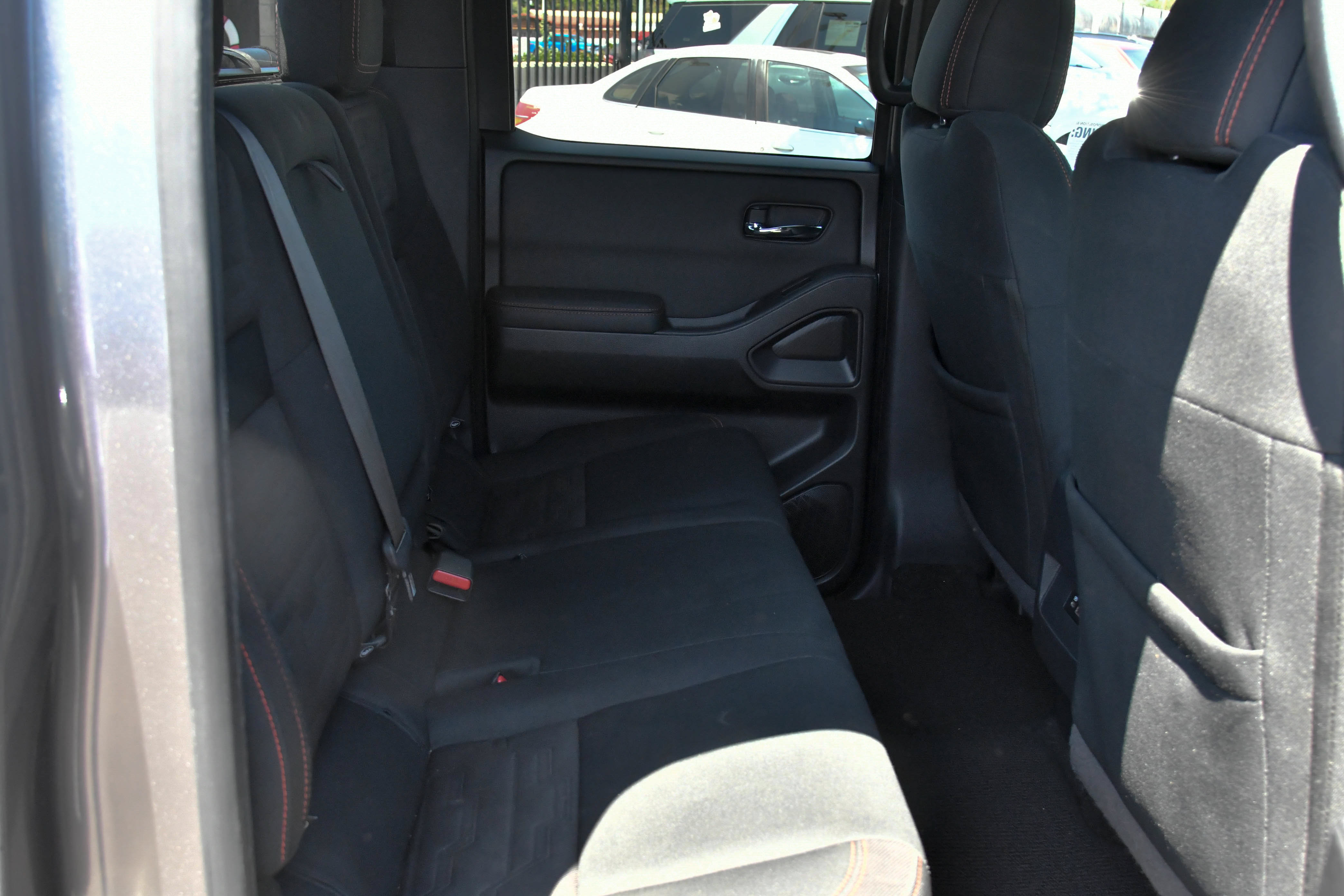 Used 2022 Nissan Frontier Pro-X RWD image 42
