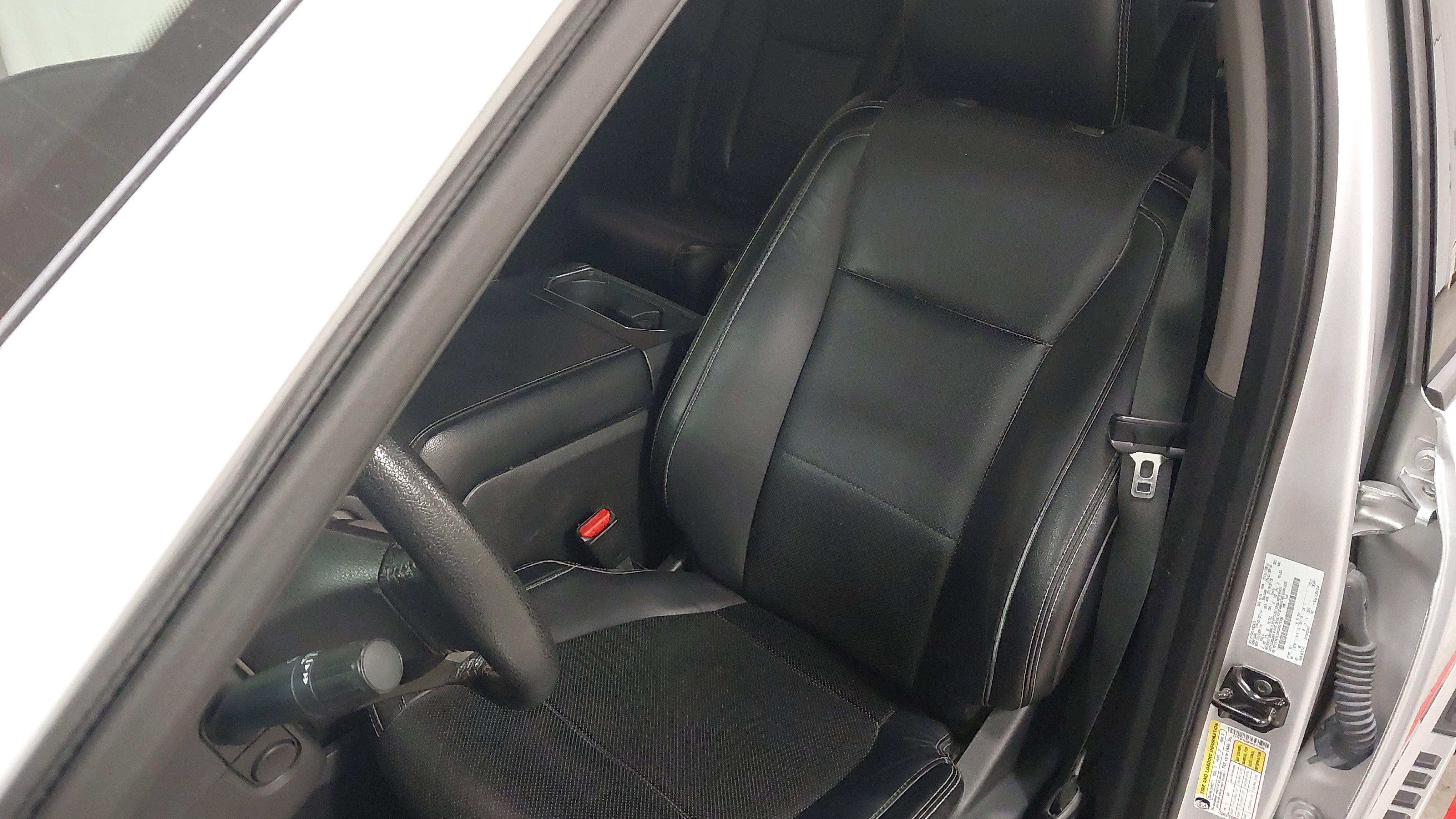 Used 2016 Ford F150 Lariat w/ Equipment Group 502A Luxury AWD/4WD image 23