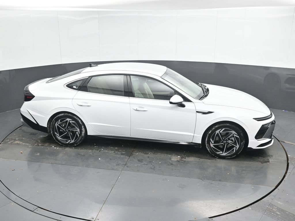 New 2026 Hyundai Sonata SEL FWD image 36