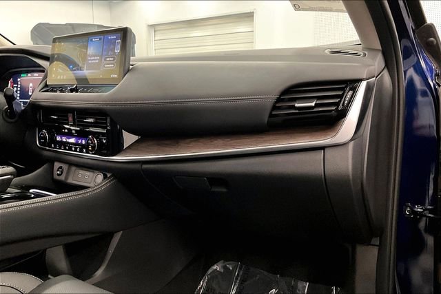 New 2025 Nissan Rogue Platinum w/ Platinum Premium Package image 34