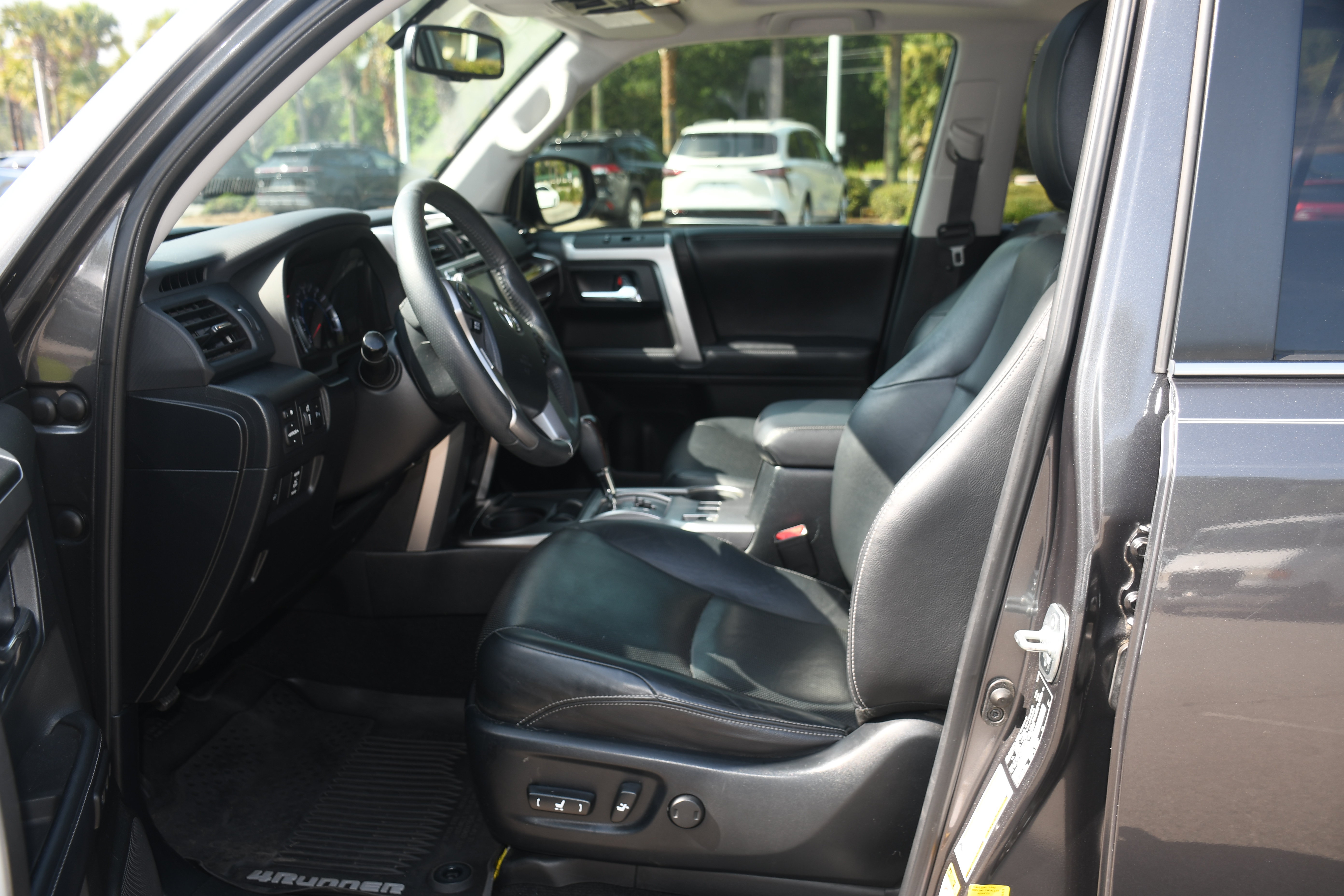 Used 2019 Toyota 4Runner Limited RWD image 8