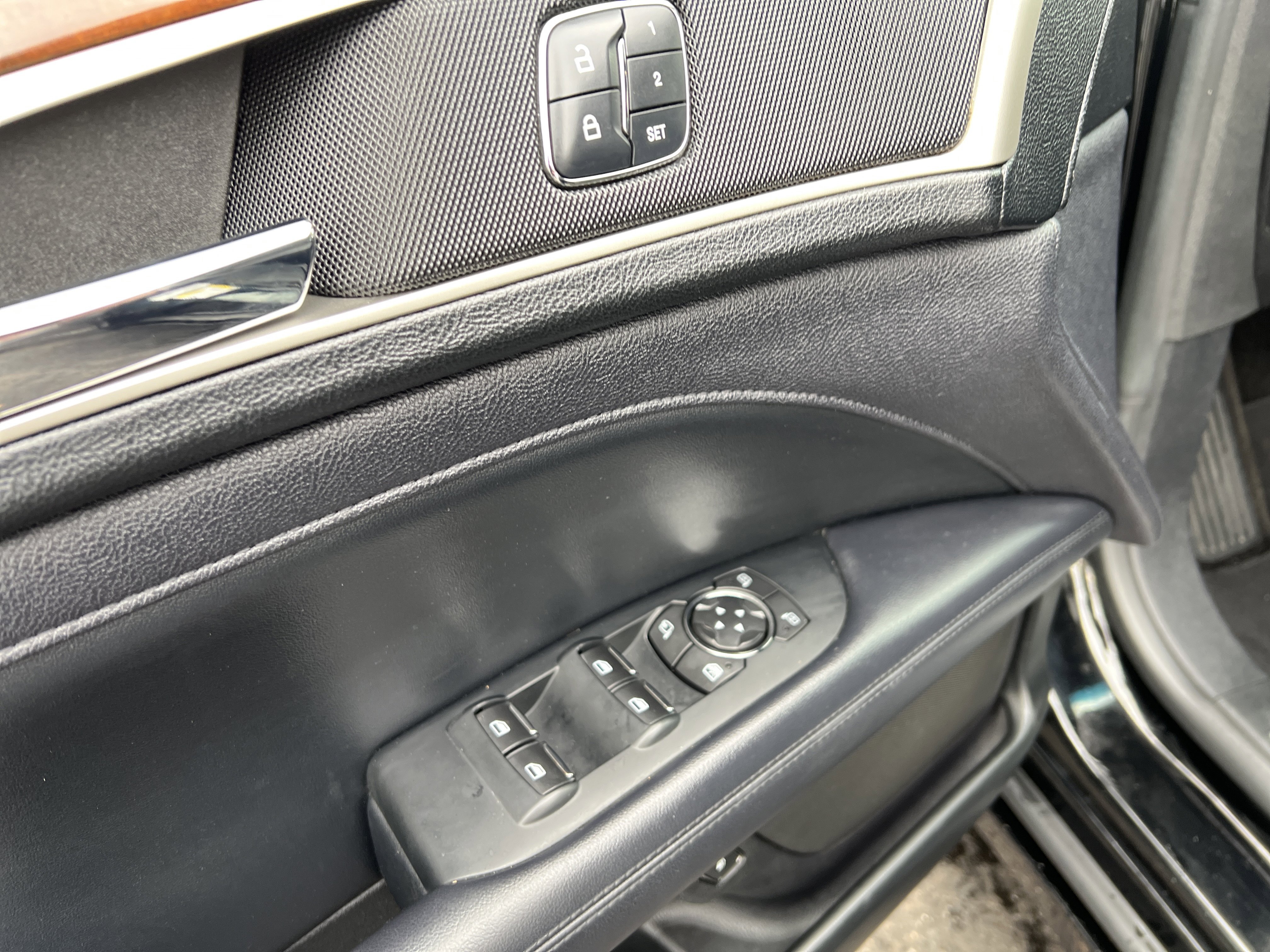 Used 2018 Lincoln MKZ Select w/ Technology Package image 15