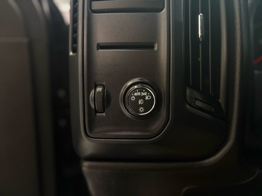 Used 2019 GMC Sierra 1500 Limited w/ Elevation Edition AWD/4WD image 26