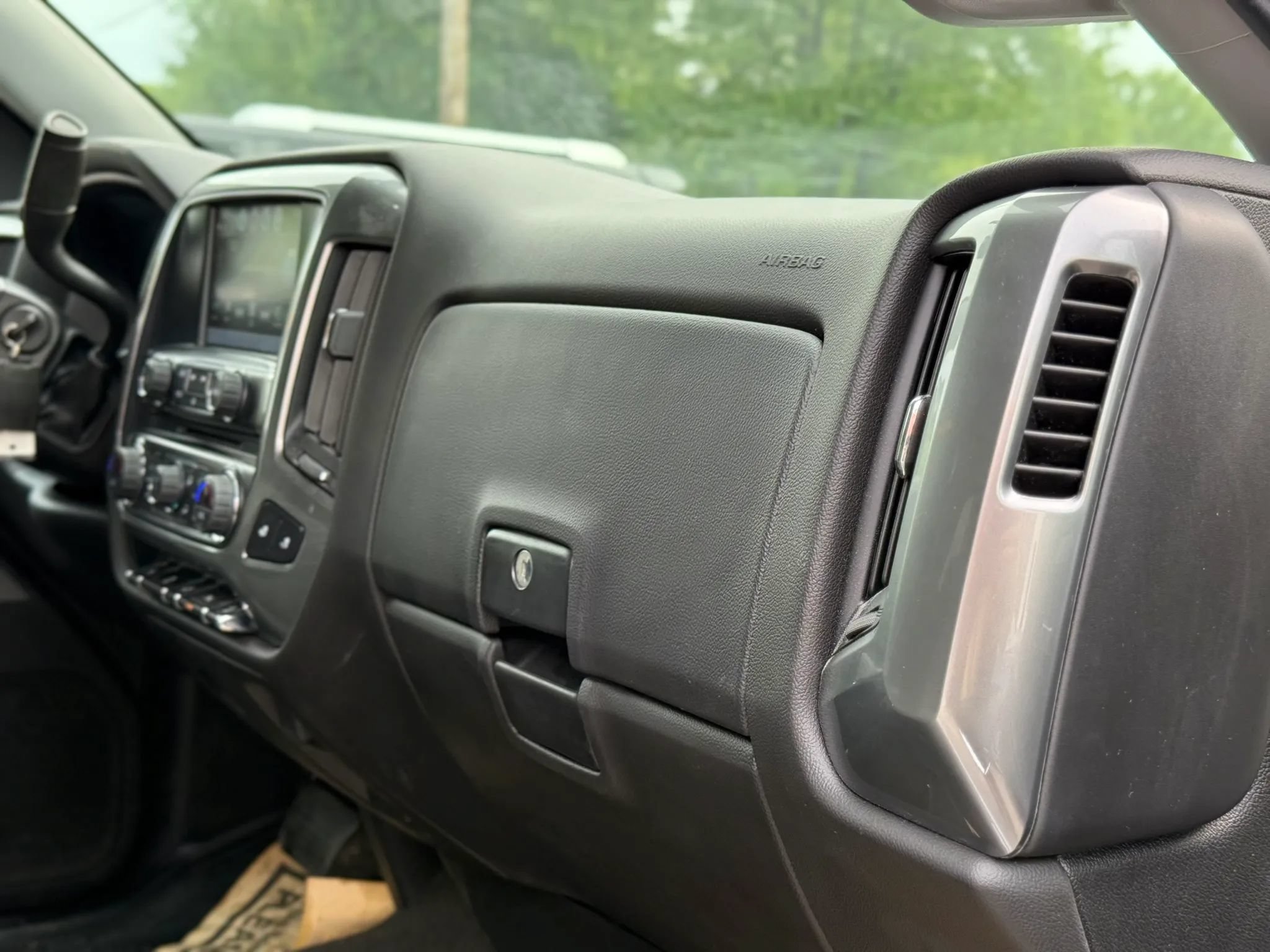 Used 2018 Chevrolet Silverado 1500 LT w/ All Star Edition AWD/4WD image 42