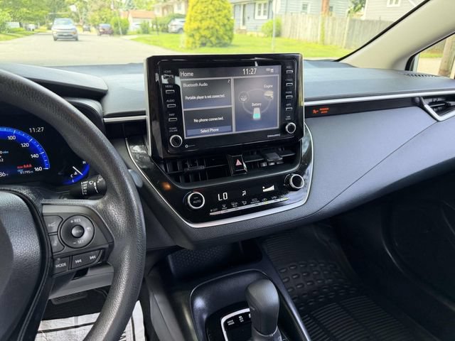 Used 2021 Toyota Corolla LE FWD image 23