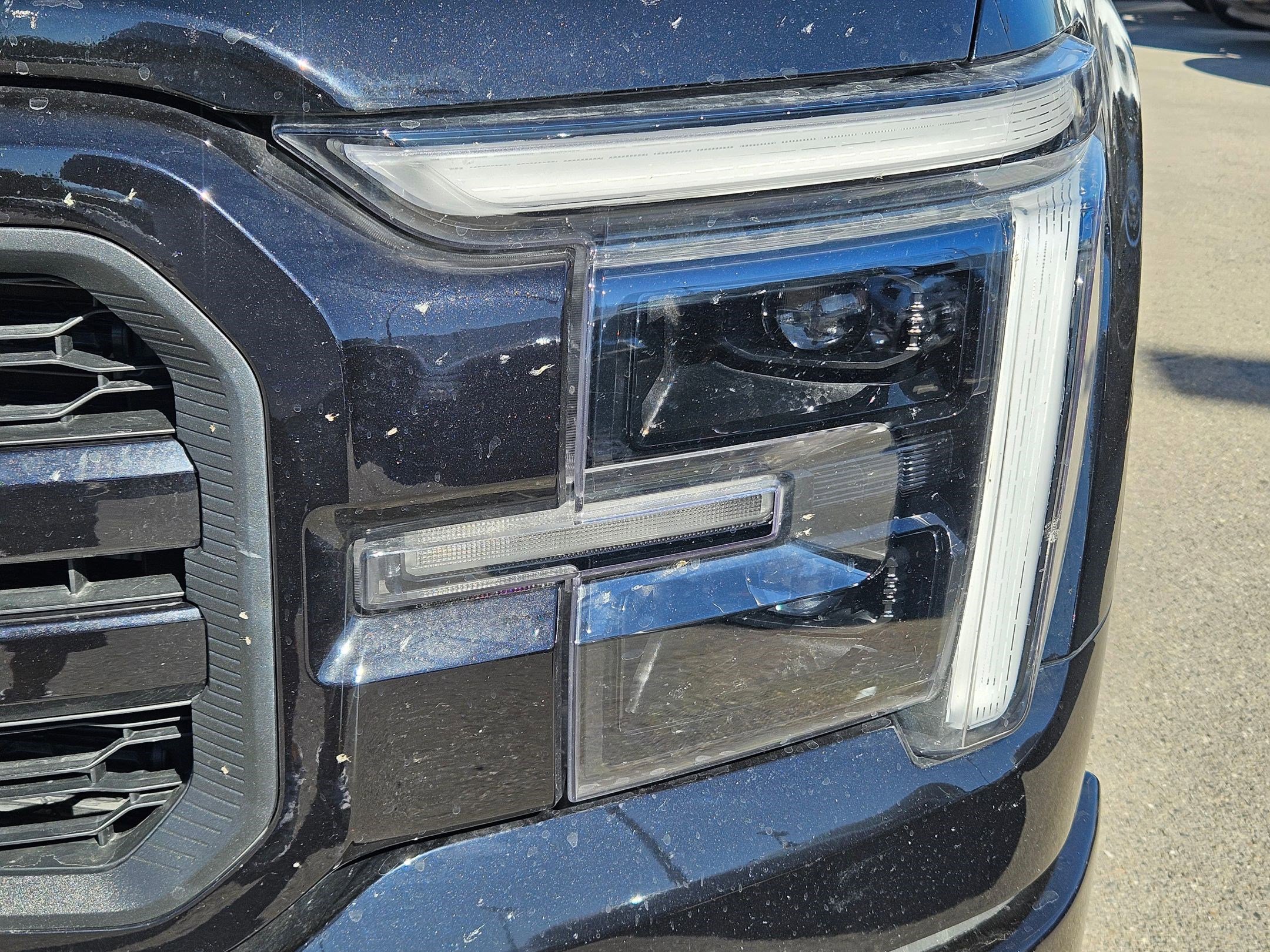 Used 2025 Ford F150 Lariat AWD/4WD image 10