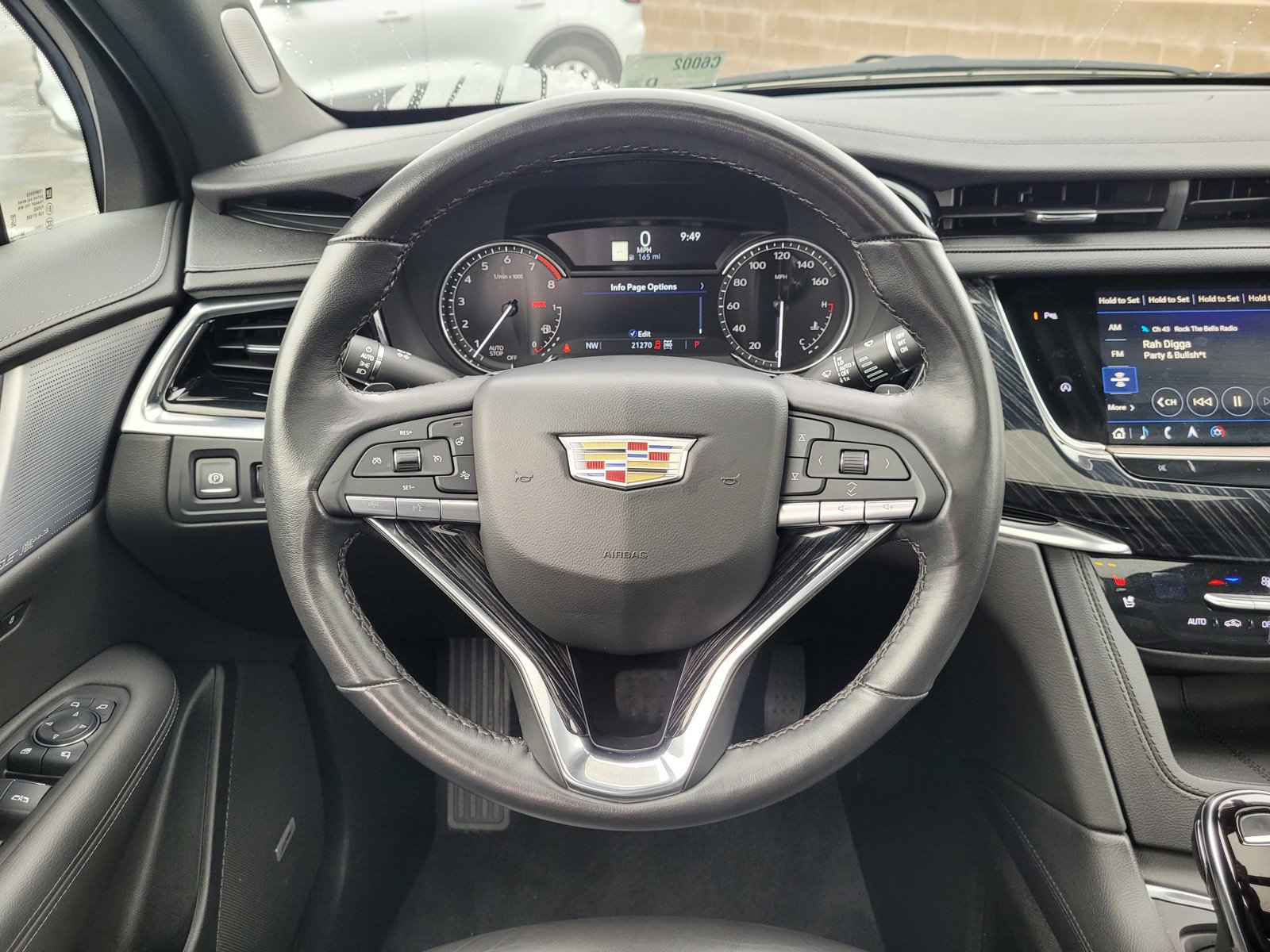 Certified 2025 Cadillac XT6 Premium Luxury image 17