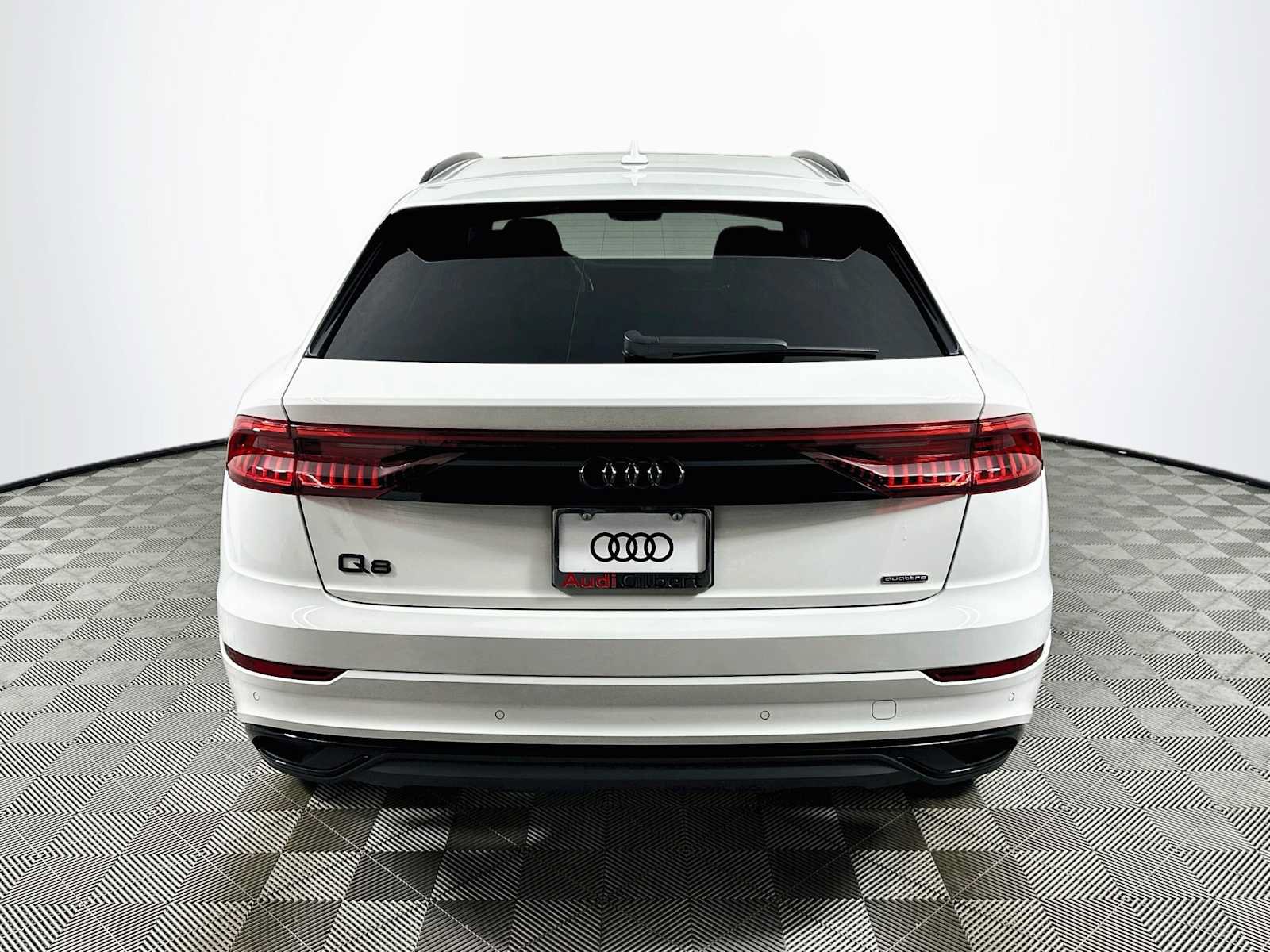 Certified 2023 Audi Q8 Premium w/ Convenience Package AWD/4WD image 6
