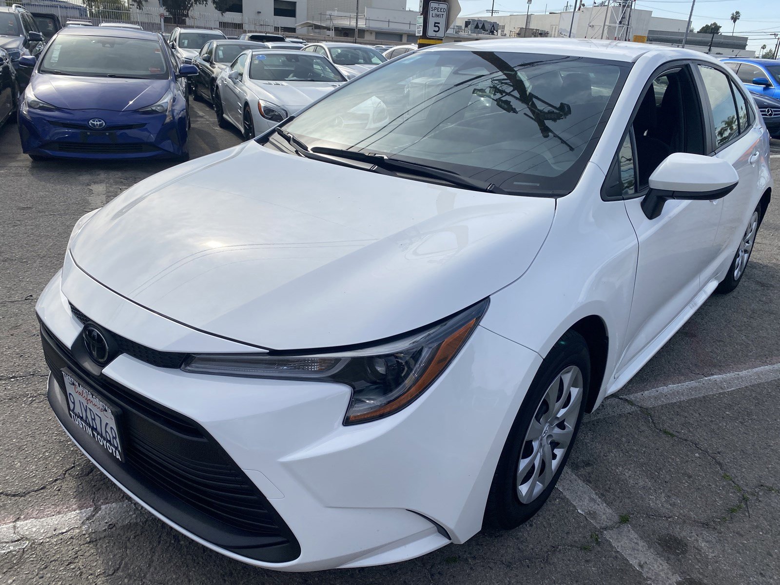 Used 2024 Toyota Corolla LE image 2