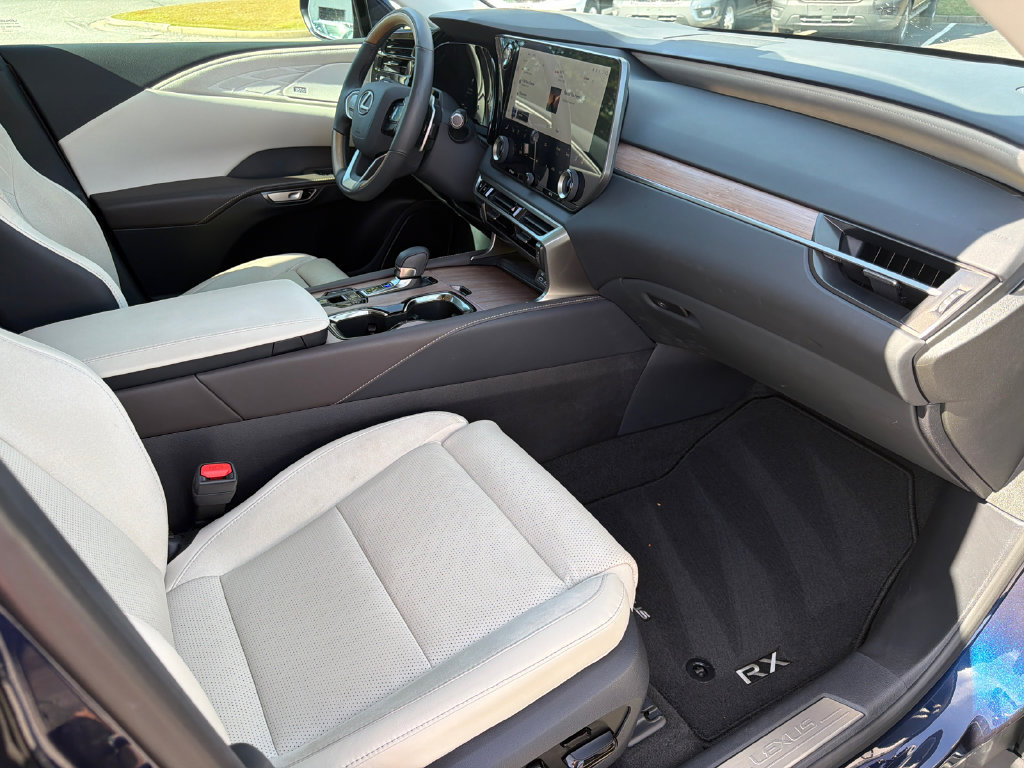 Used 2025 Lexus RX 350 AWD w/ Convenience Package image 13