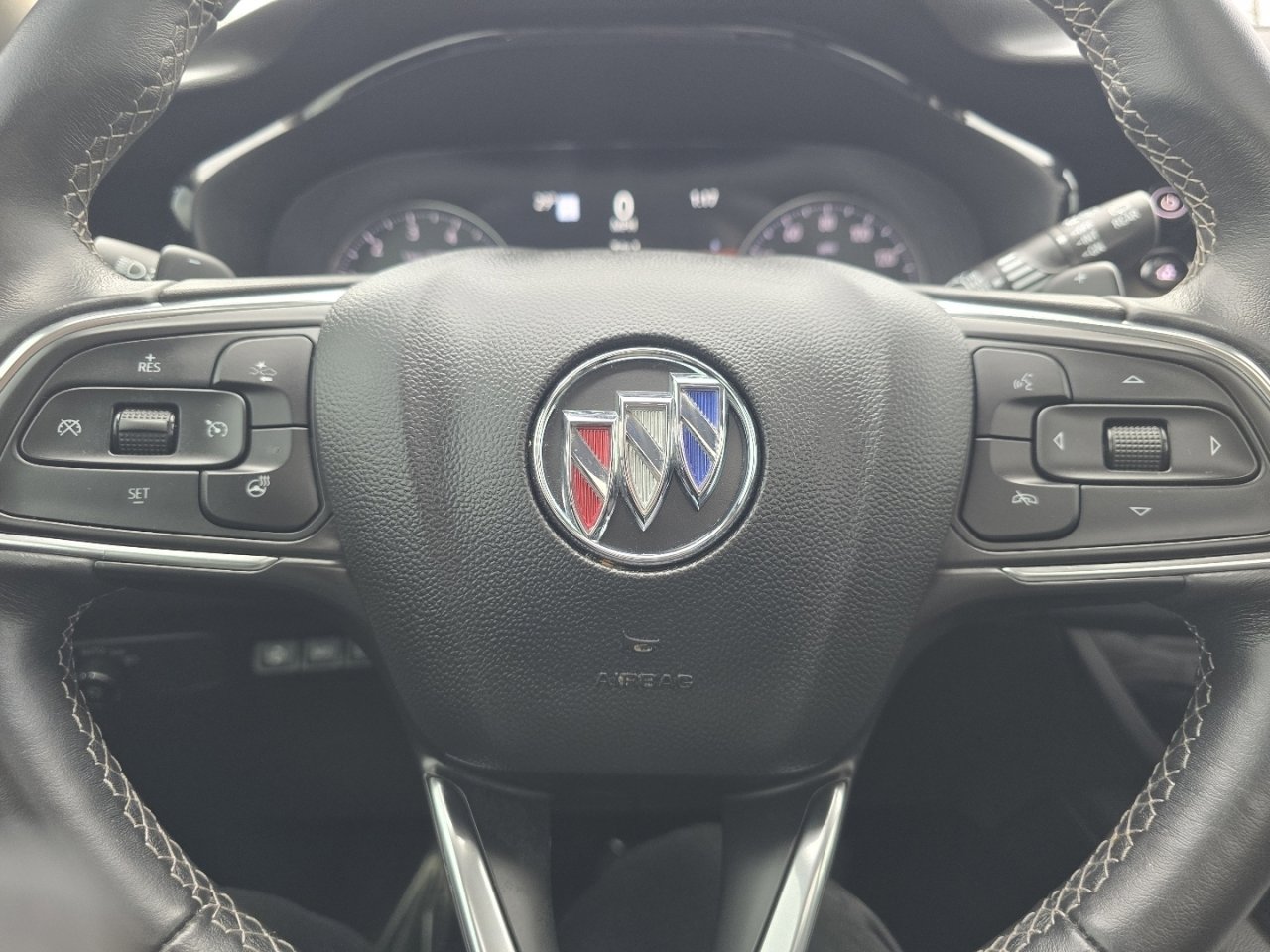 Used 2021 Buick Envision Essence w/ Technology Package I image 27