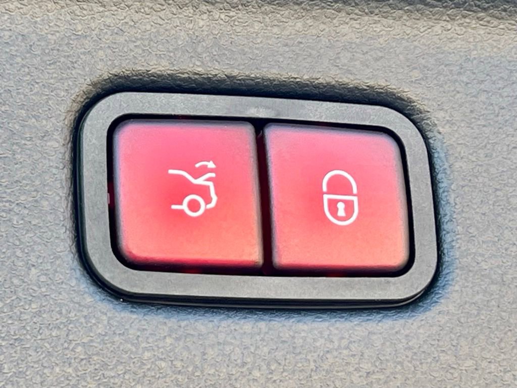 Certified 2024 Mercedes-Benz S 580 4MATIC Sedan image 37