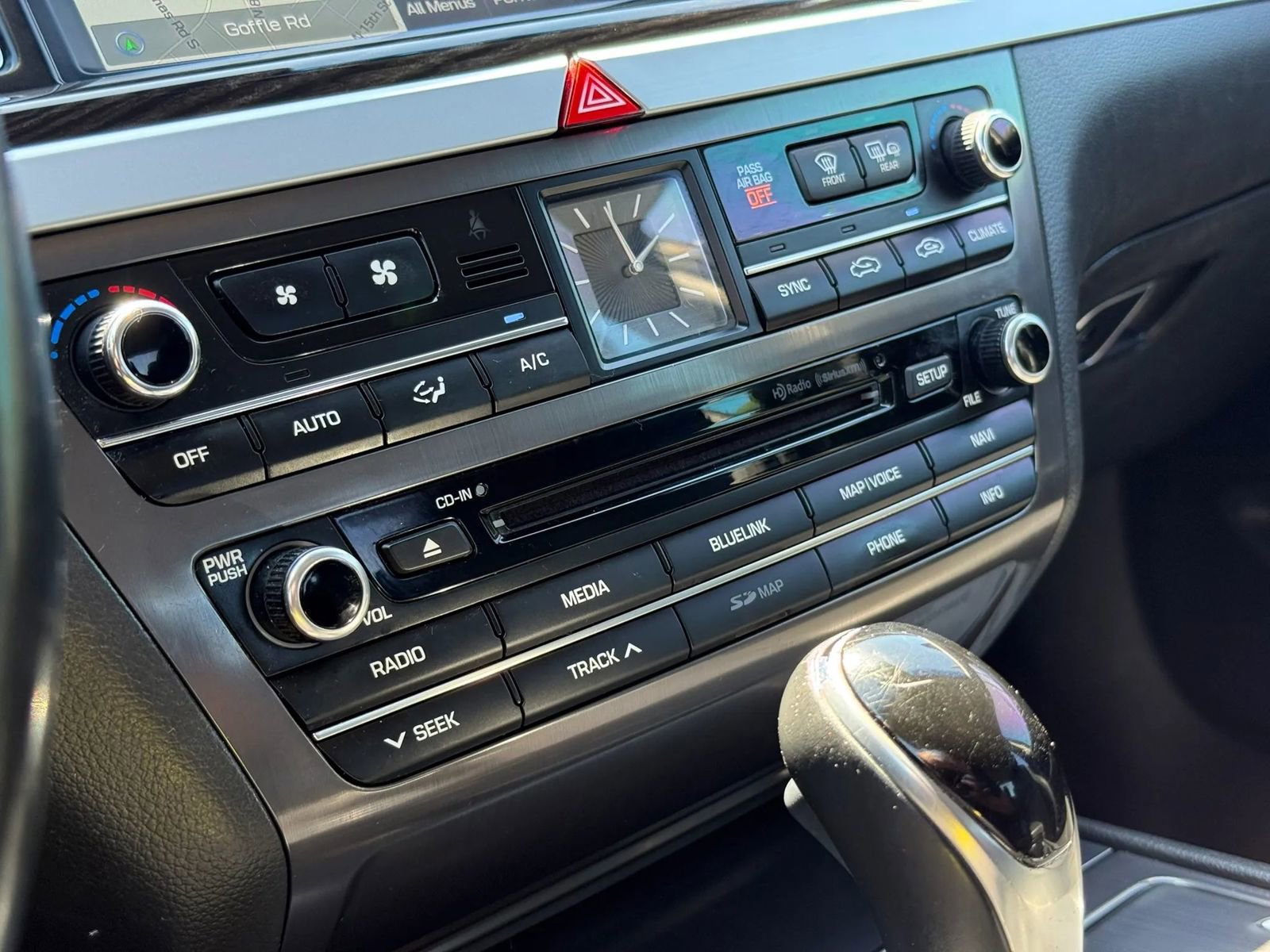 Used 2015 Hyundai Genesis 3.8 RWD image 30