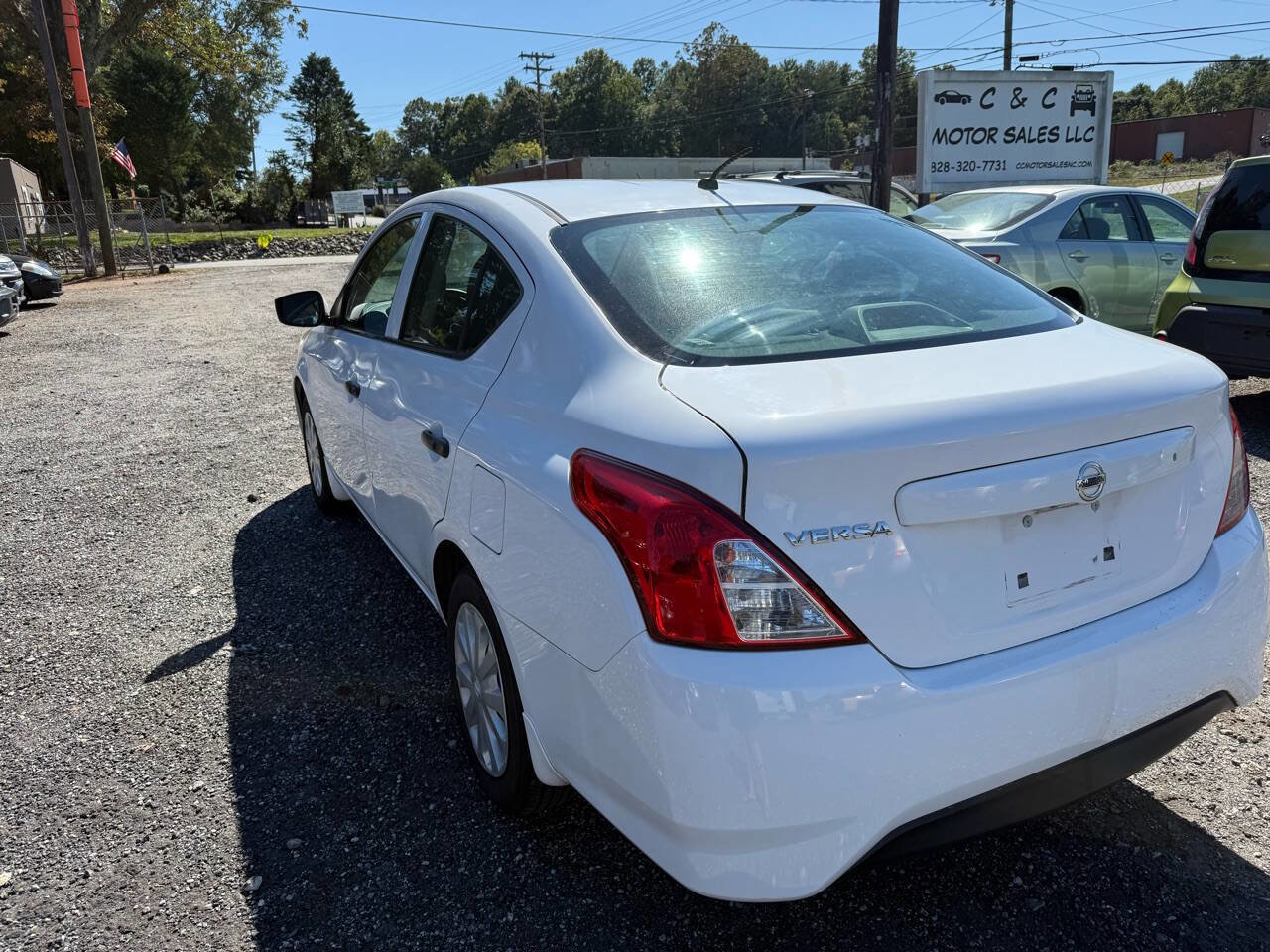 Used 2017 Nissan Versa S image 4