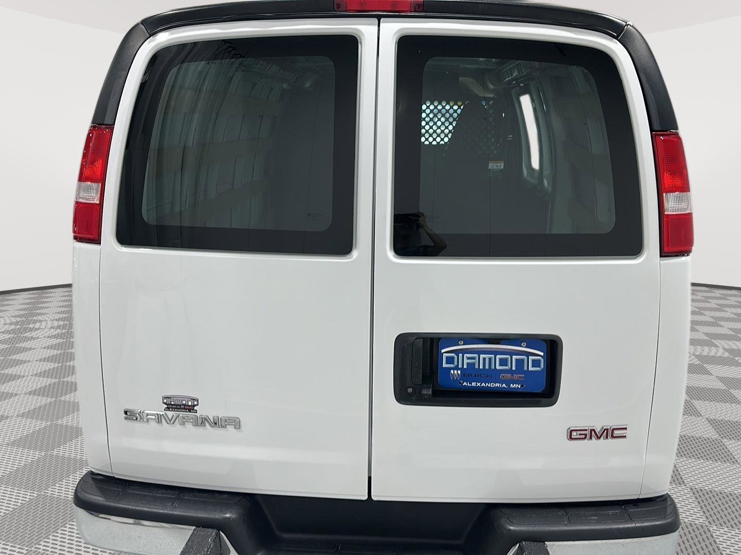 Used 2023 GMC Savana 2500 w/ Driver Convenience Package image 4