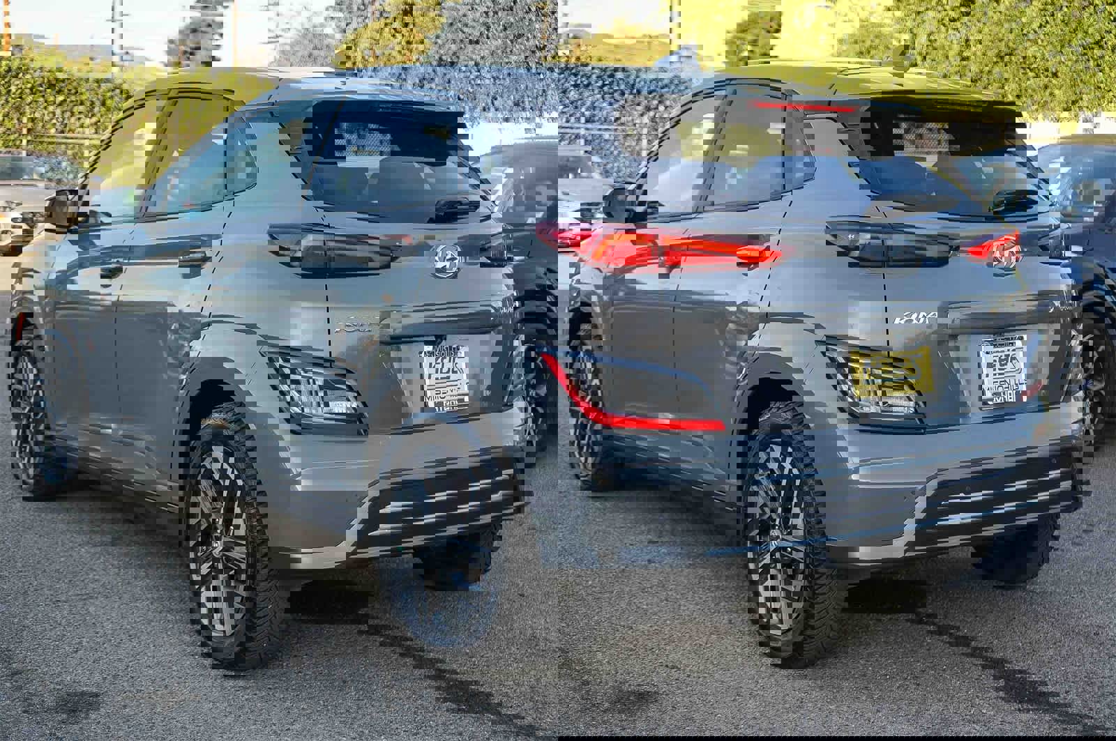 Used 2022 Hyundai Kona Limited image 8