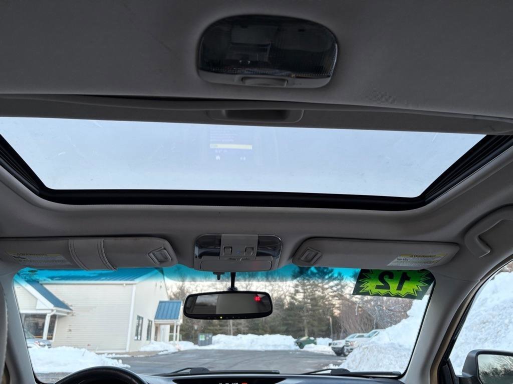 Used 2012 Subaru Outback 2.5i Limited image 14