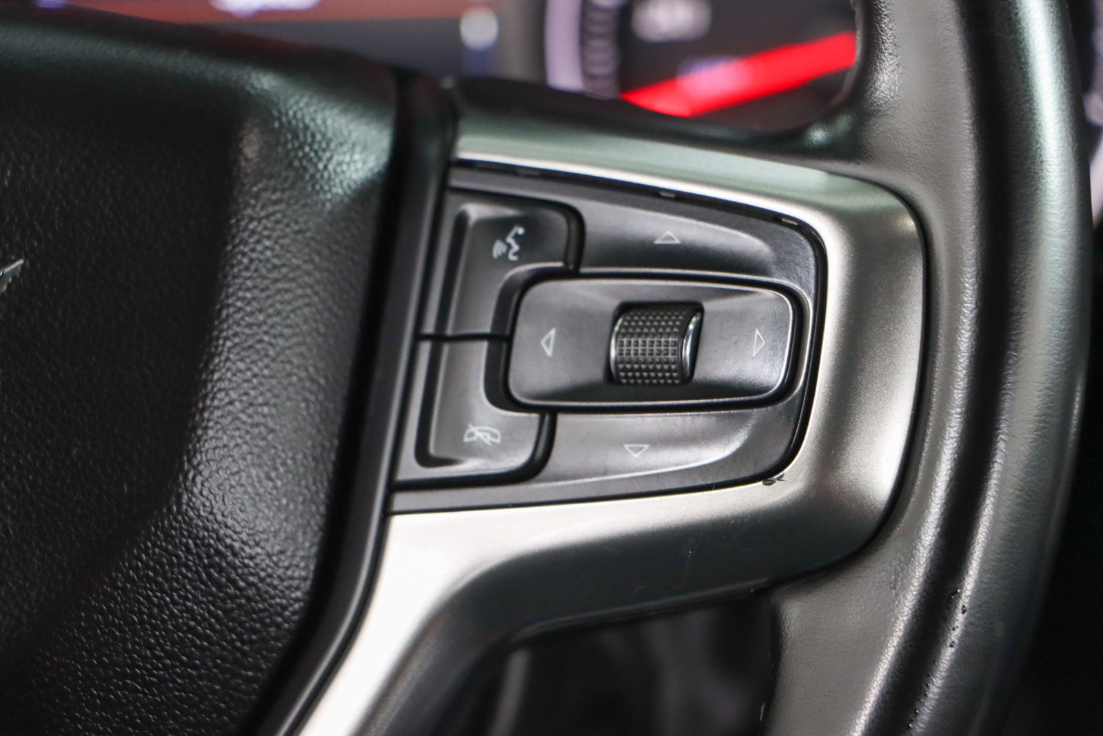 Used 2023 Chevrolet Silverado 2500 LT image 14