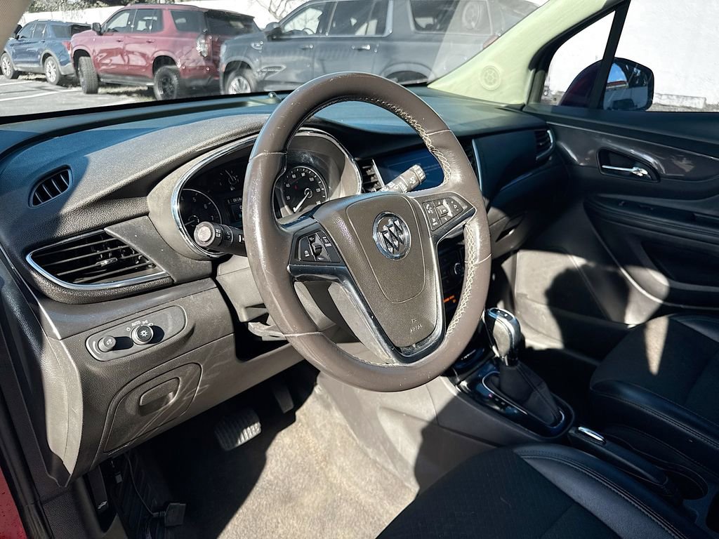 Used 2018 Buick Encore Preferred image 10