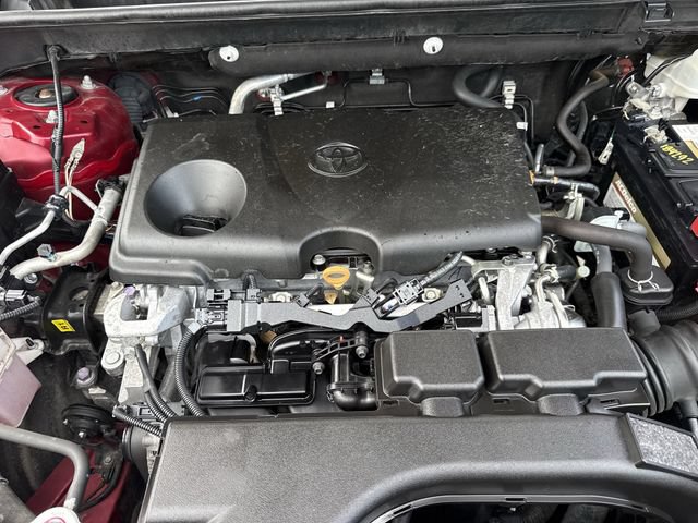 Used 2020 Toyota RAV4 XLE Premium FWD image 37