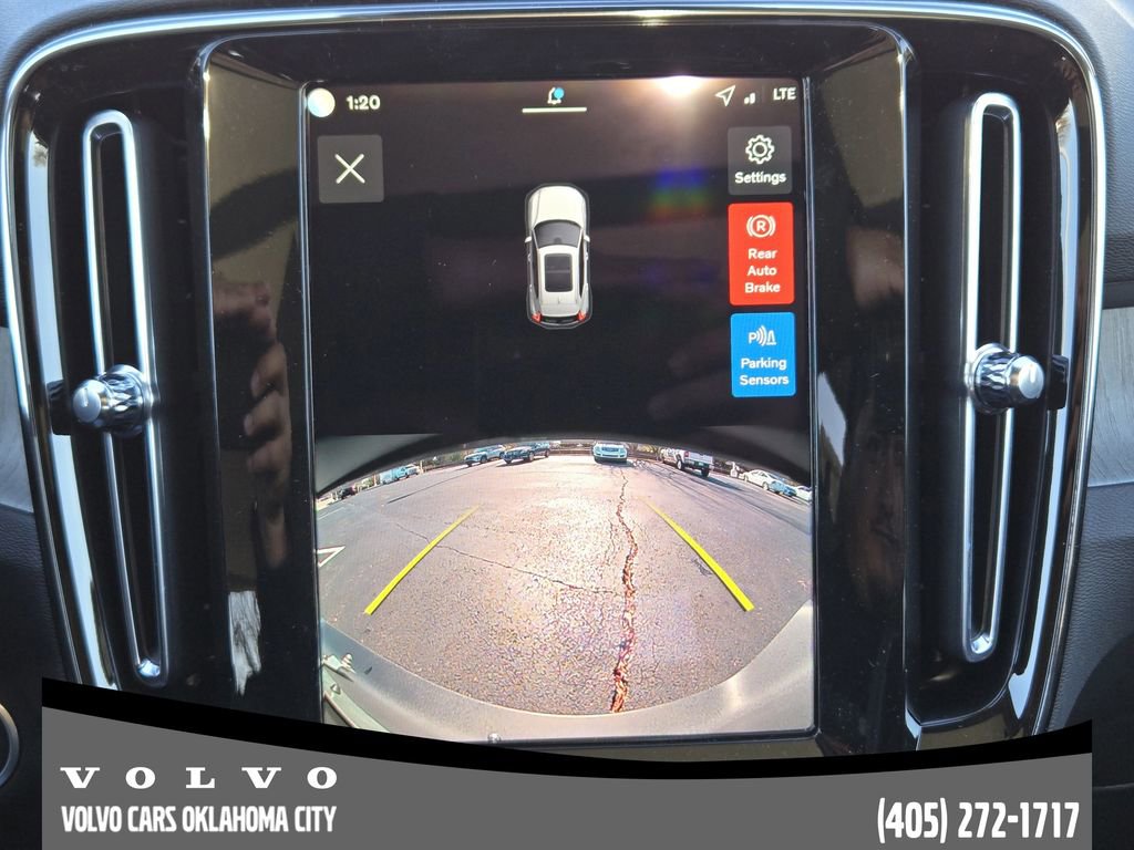 New 2026 Volvo XC40 B4 Core w/ Protection Package Premier image 17